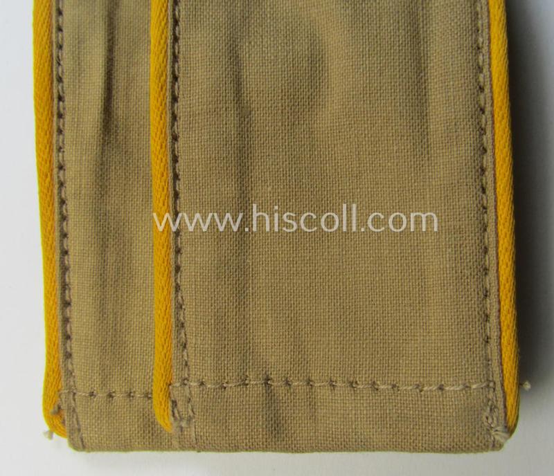 Superb - fully matching and 'virtually mint- ie. unissued'! - pair of EM-type, WH (Luftwaffe) 'tropical-issue' shoulderstraps as was intended for usage by a: 'Soldat der Flieger- o. Fallschirmjäger-Truppen'