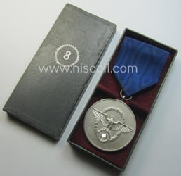 'Polizei-Dienstauszeichnung 3. Stufe' that comes stored in its...