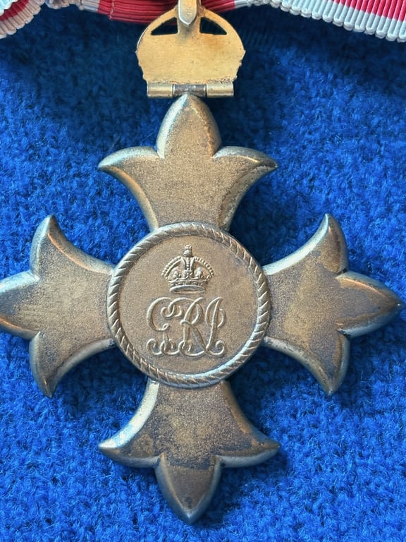 AUTHENTIC MILITARY CITATION HAND SIGNED BY HRH KING GEORGE & PRINCE EDWARD.