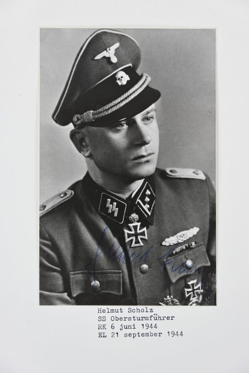 Signature of Waffen-SS KC&OLC Recipient 'Helmut Scholz'