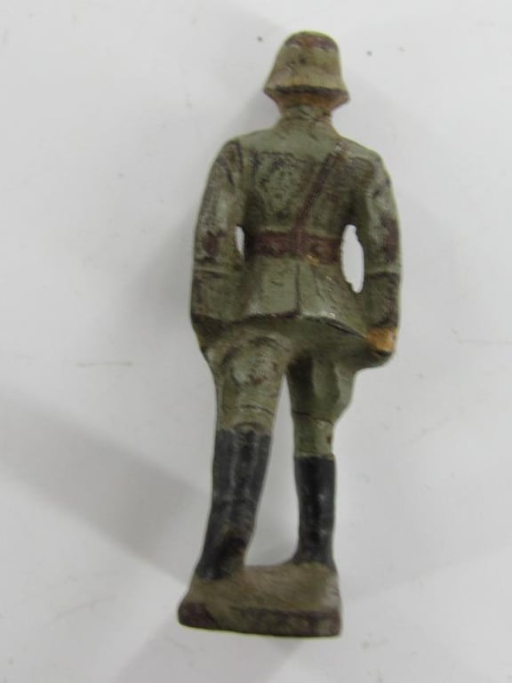 Lineol Wehrmacht 4 cm Marching Officer...Rare !!