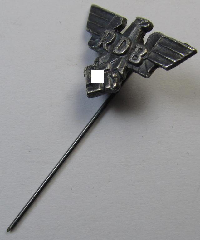 'RDB' (or: 'Reichsbund der deutchen Beamten') civil-attire badge (ie. 'Zivilabzeichen') being of the 2nd pattern that is bearing a makers'-mark (ie. logo) (that reads: 'KW') and/or patent-pending- (ie. 'Ges.Gesch.'-) designation on its bac...