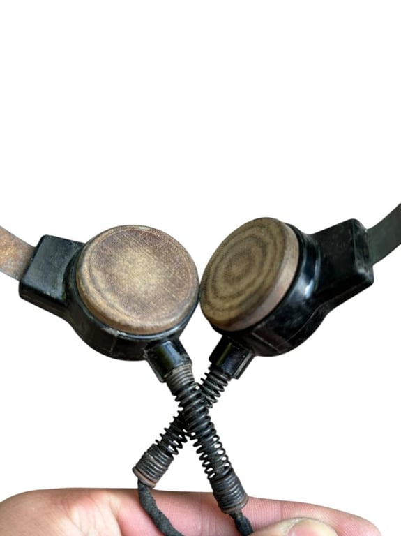 WH Panzer Model 'C' Throat Microphone