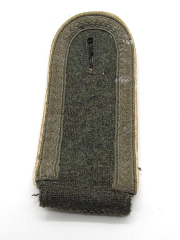 Single WH (Heer) M40 'Infanterie' Shoulder-Strap