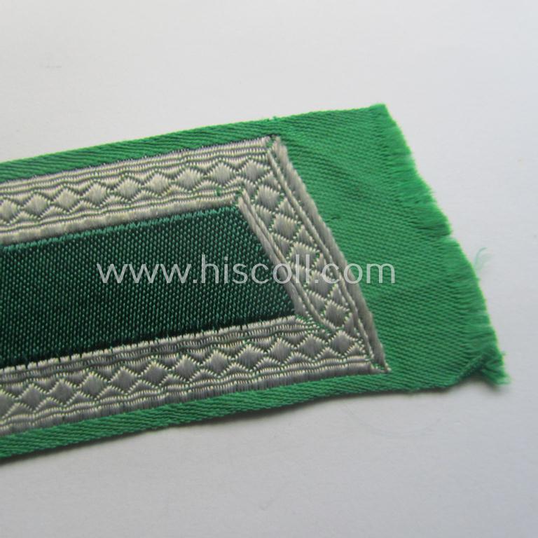 Regrettably single, (entirely!) 'BeVo'-woven, NCO-pattern 'Ostvölker'-collar-tab as intended for an: 'Aserbaidschanischer'-volunteer within the 'Deutsche Wehrmacht' (ie. 'Zugführer' within the: 'Aserbaidschanisches Legion')