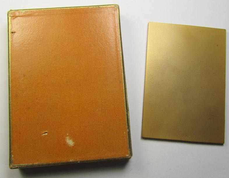 Bright-golden-toned- (ie. 'Feuervergoldeter') so-called: 'Reichsverband für das Deutsche Hundenwesen' (ie. RDH-) related, commemorative-plaque entitled: 'Für hervorragende Leistung' that comes stored in its period etui