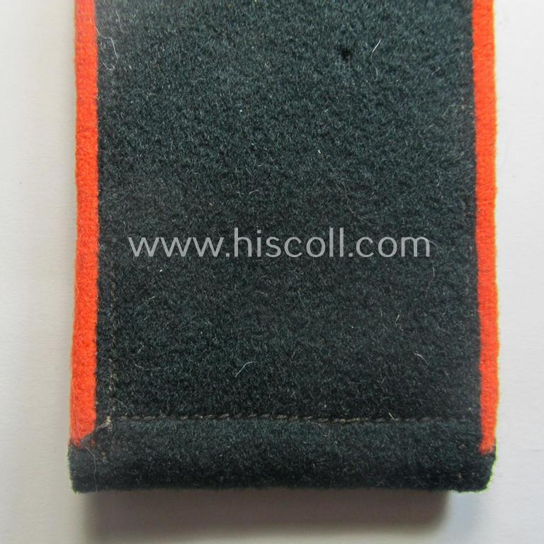 Single, early- (ie. pre-war-) period, WH (Heeres) (rounded-styled-), EM-type (ie. 'M36'-pattern-) shoulderstrap: 'Soldat einer Wehr-Ersatzdienstelle' (or: 'Feldgendarmerie'-unit)