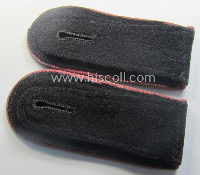 Pair of WH (Heeres) NCO-type shoulderstraps for usage by a: 'Feldwebel' who served within the: 'Panzer-Truppen'