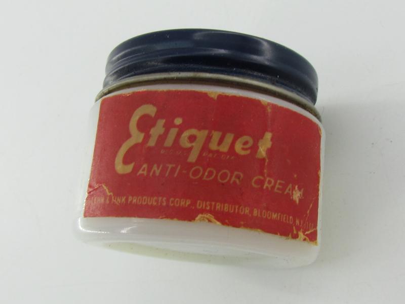 US WWII era Etiquet Anti-Odor-Cream