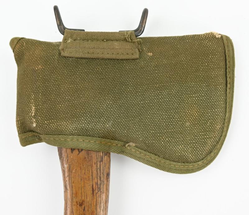 US WW2 M-1910 Entrenching Axe Hatchet & Cover