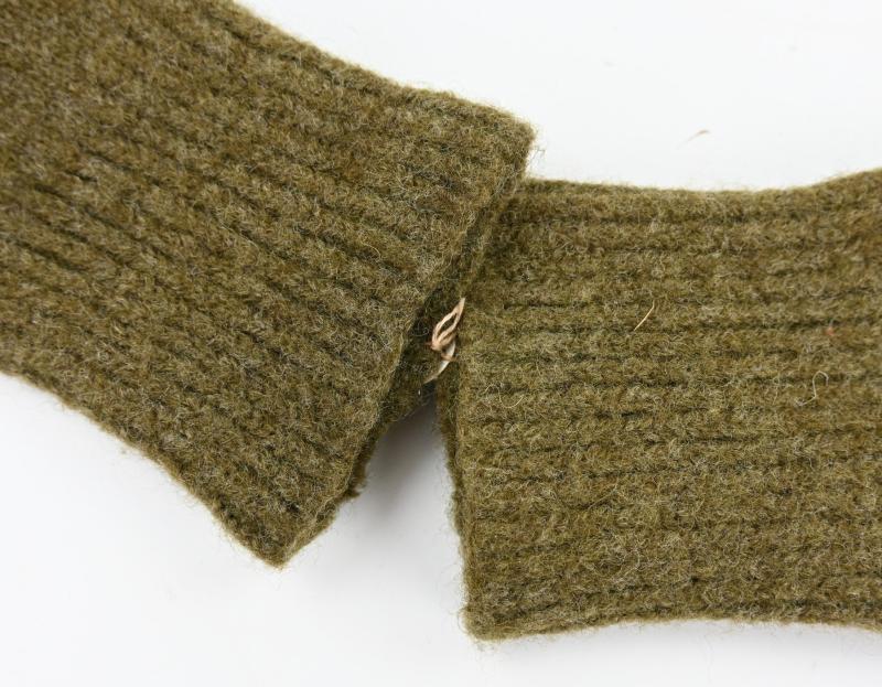 US WW2 Wool Knitted Mittens