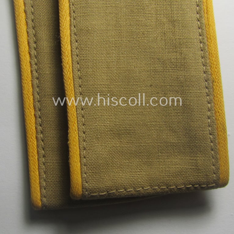 Pair of EM-type, WH (Luftwaffe) 'tropical-issue' shoulderstraps as was intended for usage by a: 'Soldat der Flieger- o. Fallschirmjäger-Trpn.'