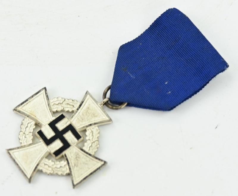 German 25 Years Faithful Service Medal in box