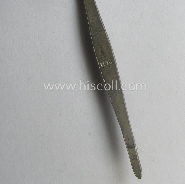 Superb - and just minimally used! - 'EK 1. Kl.' (or: Iron Cross 1st class) being a typical maker- (ie. '100'-) marked example as was produced by the 'Hersteller': 'Wächtler u. Lange'