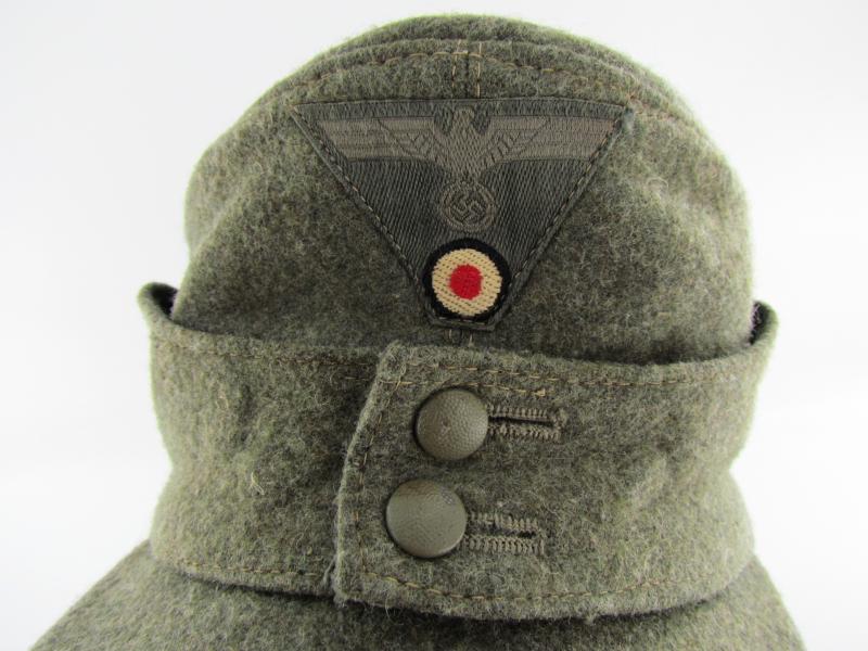 M43 Army (Heer) Field Cap ‘Einheitsfeldmütze’ with RBNr 1944.