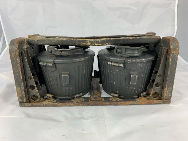 MG 34/42 Carrier with 2 Drums