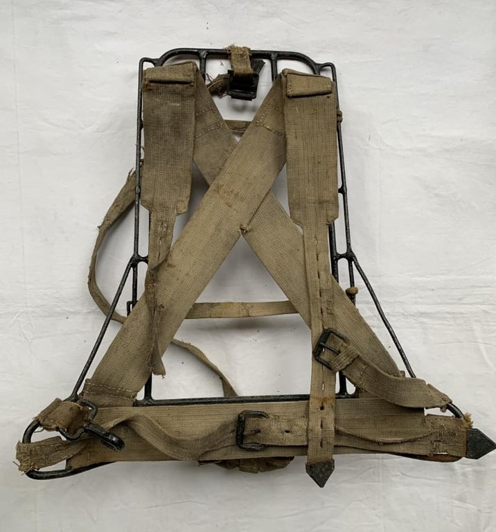 German 'Tragegestell M43'