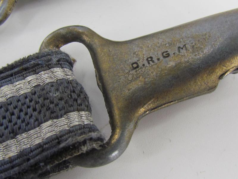 Luftwaffe officer dagger hangers by U.E.10 RZM