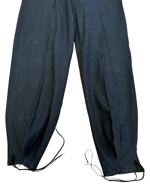 German BDM ( Bund Deutscher Mädel )Attributed Ski Outfit