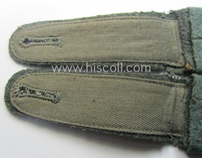 Pair of mid-war-period, so-called: 'M41 o. M43'-pattern, WH (Heeres) EM-type shoulderstraps that comes with its accompanying 'Überschube'-pair as was intended for a: Soldat des Kradschützen-Btls. 12 der Pz.Div. u. Inf.Div. (mot)'