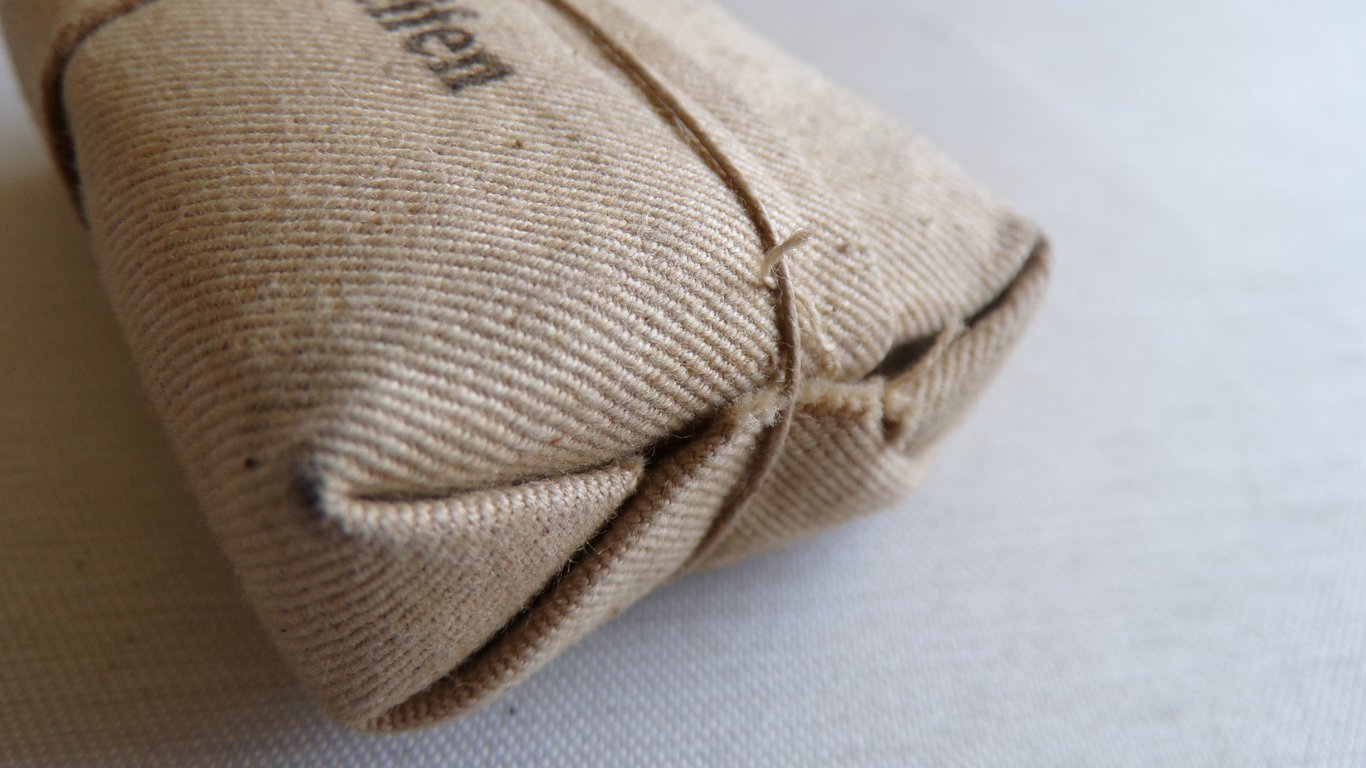 Imperial First Aid Bandage - XIV AK Dated 1917