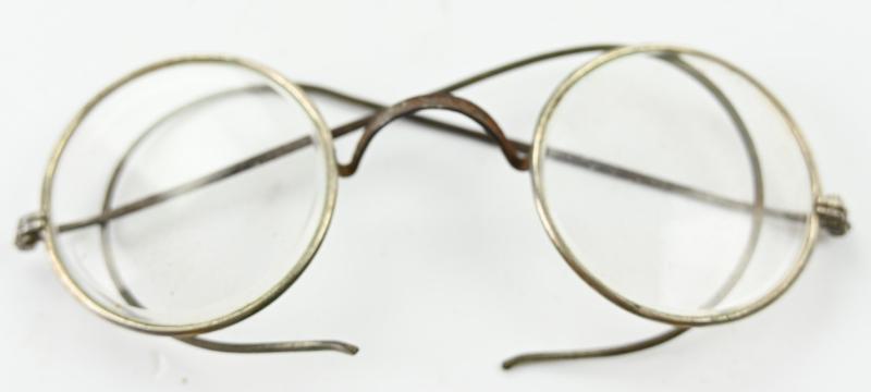German WH Dienst Brille in Case