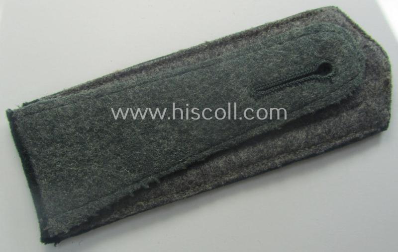 Single, early-period (ie. 'M36- o. M40'-pattern and pointed-styled) WH (Heeres) 'cyphered', NCO-type shoulderstrap as was intended for an: 'Unteroffizier u. Mitglied des Panzerjäger-Rgts. 5'