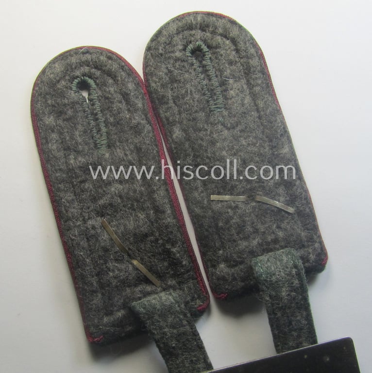 Pair of WH (Heeres) early-war-period- (ie. 'M40'-pattern, 'tailor-made') NCO-type shoulderstraps: 'Feldwebel eines (Nebel)Werfer-Abts.'