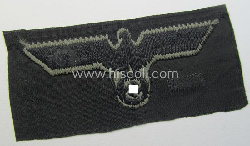 Superb, later- (ie. mid-) war-period, WH (Heeres) 'Panzer' side-cap- (ie. 'Schiffchen') eagle and dito cocarde both pieces as executed in greyish-blue-coloured linnen onto a black-coloured (and also linnen-based) background