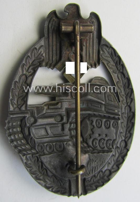 Superb, 'Panzerkampfabzeichen in Bronze' (or: hollow-back, bronze-class panzer assault badge or PAB) being a neat zinc- (ie. 'Feinzink'-) version (of the so-called: 'first'-pattern) as was procuced by the: 'Paul Meybauer'-company