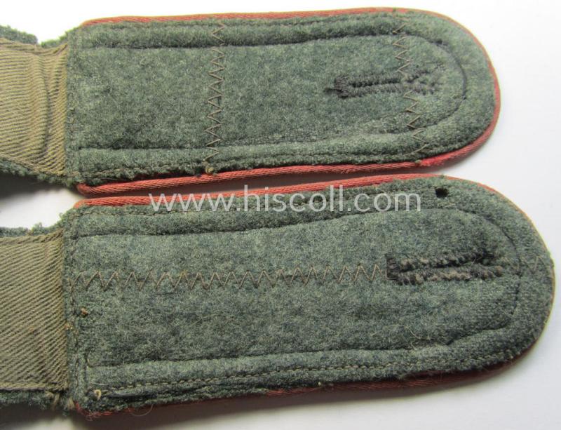 Pair of WH (Heeres) NCO-type shoulderstraps: 'Unteroffizier eines Panzerjäger-Abts.'