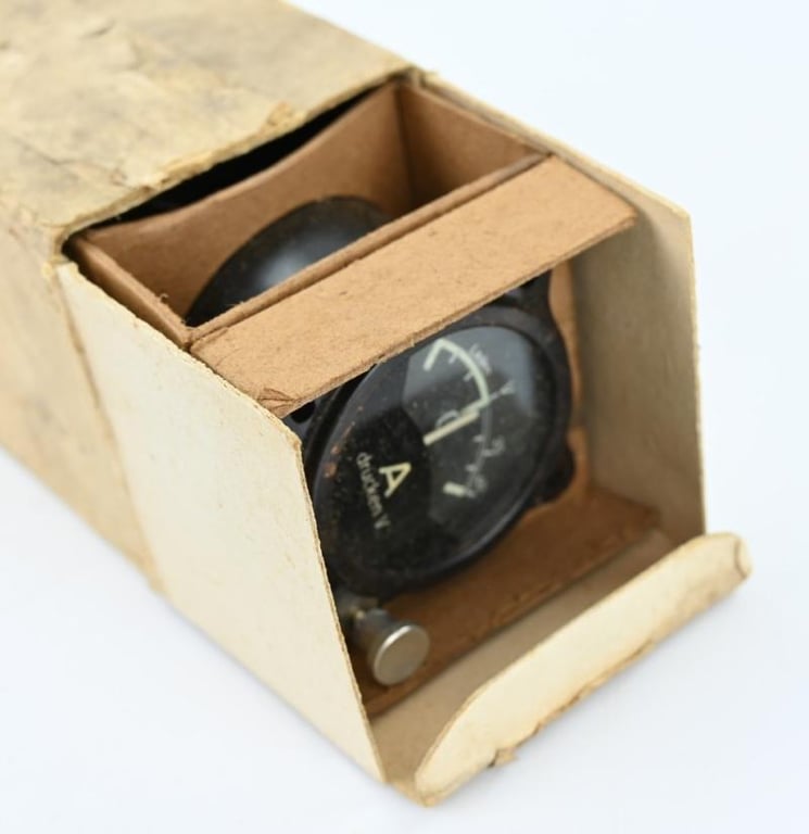 German LW Boxed Electric Charge Instrument