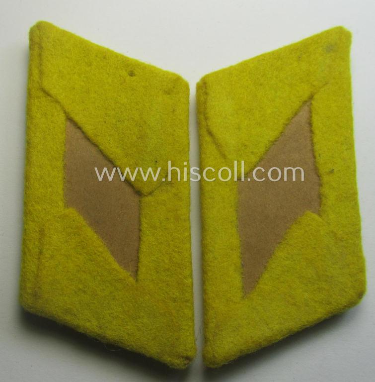 Pair of WH (Heeres) officers'-type, so-called: 'Waffenrock'- (ie. dress-) collar-tabs (ie. 'Kragenspiegel'): 'Offizier eines Nachrichten-Abts. o. Rgts.'