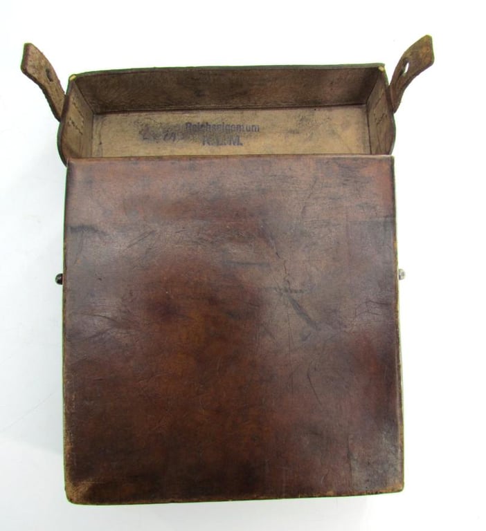 RLM ( Reichs Luftschutz ministerium )  Medical Pouch 'Luftschutz Gastasche'