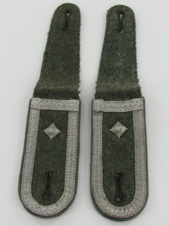 Wehrmacht (Heer) Shoulder Boards for a Transport Troops Officer