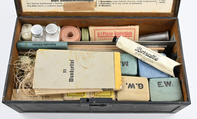 German LS First Aid Box 'Luftschutz Verbandkasten'