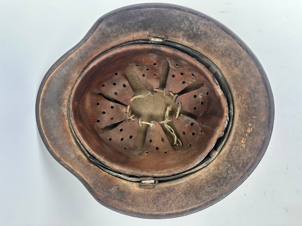 Untouched M40 Luftwaffe "Dak/Tan Camo"Helmet