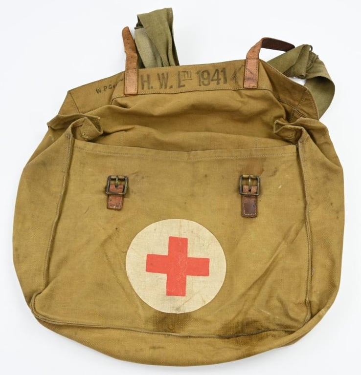 British WW2 Shell Dressing Pouch 1st Pattern