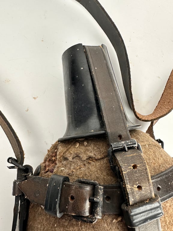 Original German WW2 Medical Canteen "ESB40"