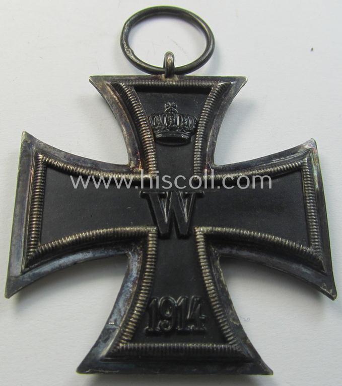 Attractive, WWI-period: 'Eisernes Kreuz II. Klasse' (or: iron cross second class) being a typical maker-marked example that comes together with its (minimally) confectioned but long-sized piece of ribbon (ie. 'Bandabschnitt')