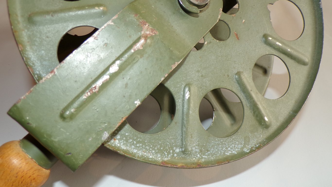 Hand-Held Field Telephone Cable Reel (Abspuler)