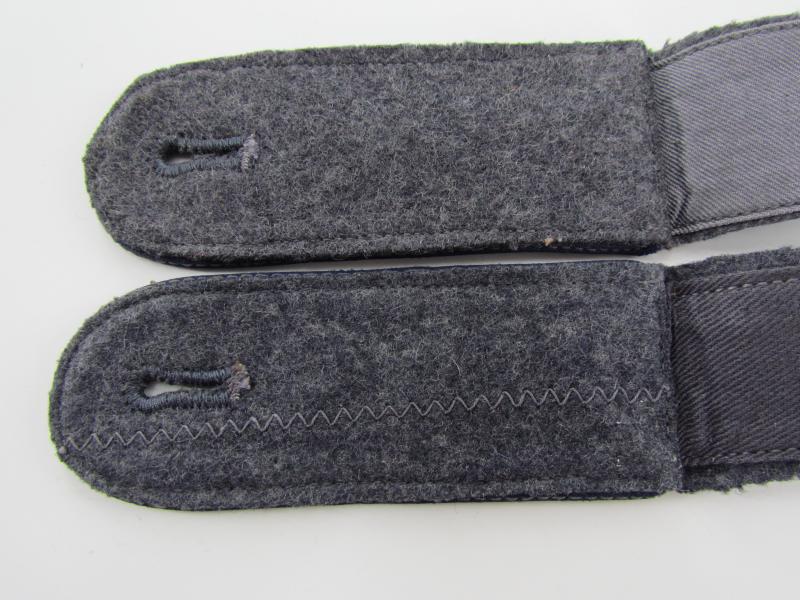 Luftwaffe EM Medical/Sanitater Shoulder Boards