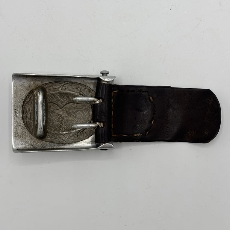 LW Aluminum Buckle with leather tab "Apreck & Vrage"