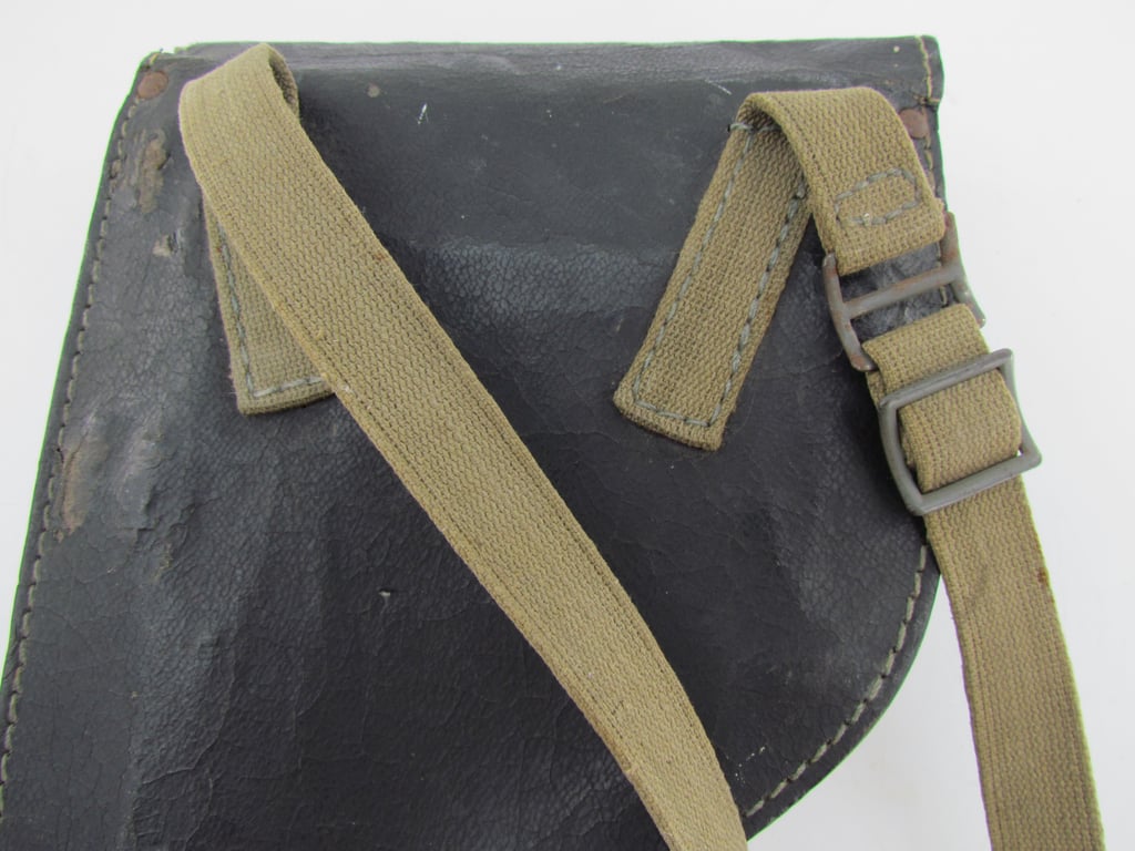 Rare Wehrmacht Satz Spürfähnchen – Complete with Leather Carrying Case and Original Trassenband – 1940