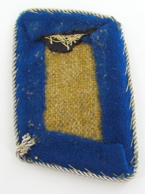 Luftwaffe 'Hauptmann der Reserve eines Flieger- o. Fallschirmjäger-Regiments' Collar Tabs