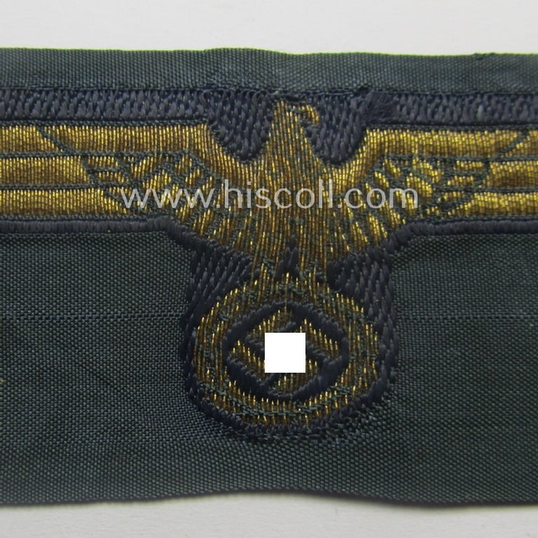 Rarely found, WH (Heeres) general-officers'-pattern cap-eagle (ie. 'Schirmmützen o. Schiffchenadler für Generale des Heeres') as executed in golden-coloured, so-called: 'BeVo-flatwire-weave'-pattern