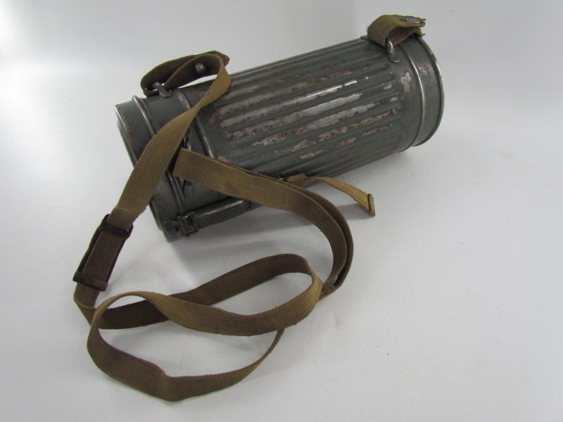 WH/SS Gasmask Cannister With M38 Gasmask and Filter