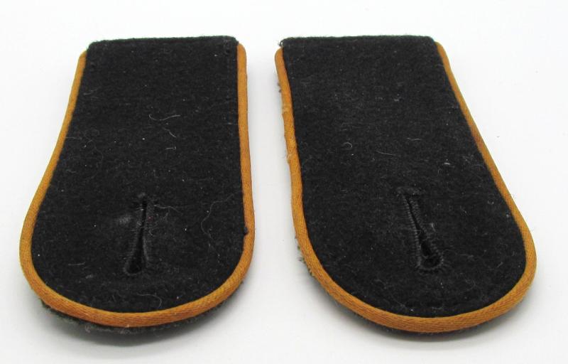 Waffen SS Reconnaissance (Aufklärung) EM/NCO Shoulder Boards