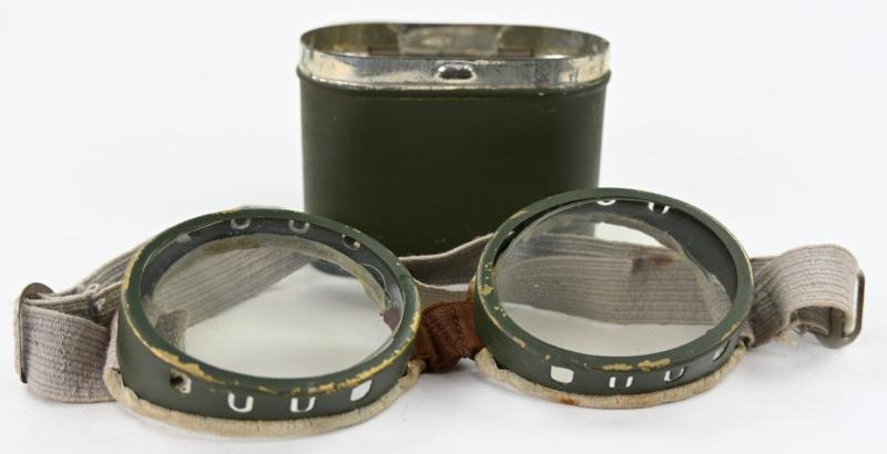 British WW2 Dispatch Rider Goggles in Tin
