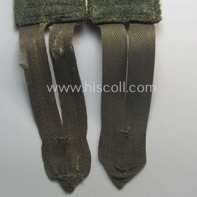 'Last-ditch' pair of WH (Heeres) later-war period- (ie. 'simplified'- ie. 'M44- o. M45'-pattern) NCO-type shoulderstraps as intended for a: 'Oberfeldwebel der Infanterie-Trpn.'